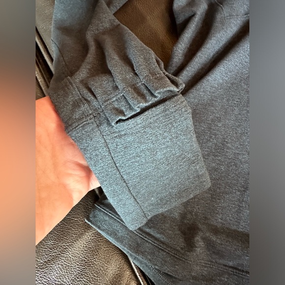 Lululemon Extra Mile 1/2 Zip - Heathered Nocturnal Teal / Black - Picture 5 of 11